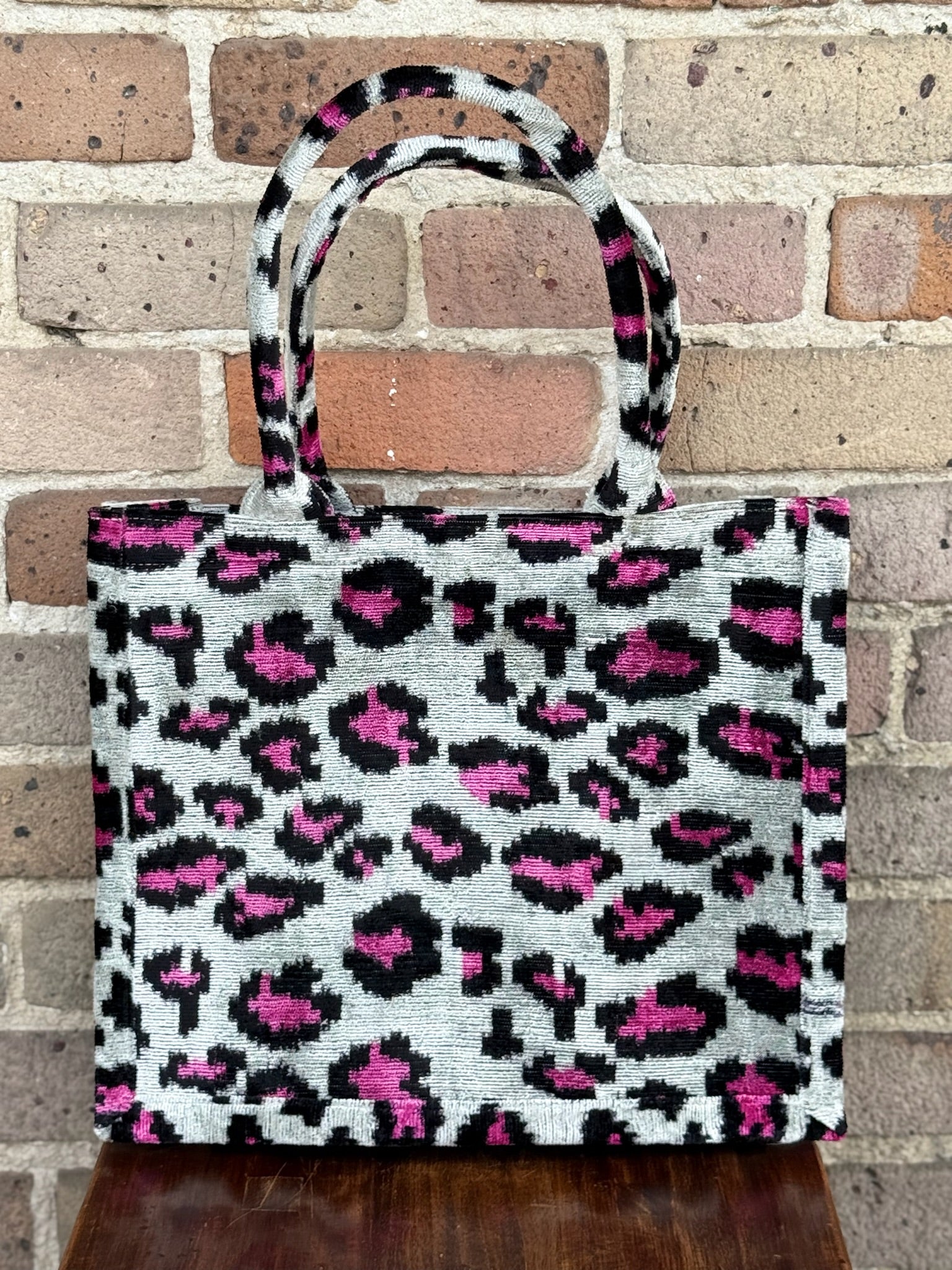 Caravan Silk Tote Pink Panther
