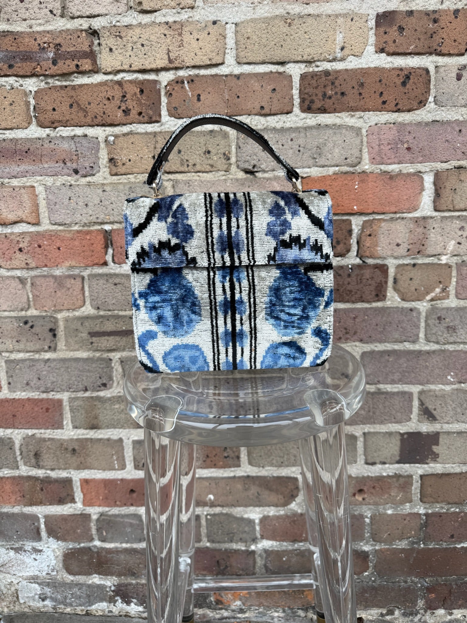 Rider Silk Bag Blue and White Flora