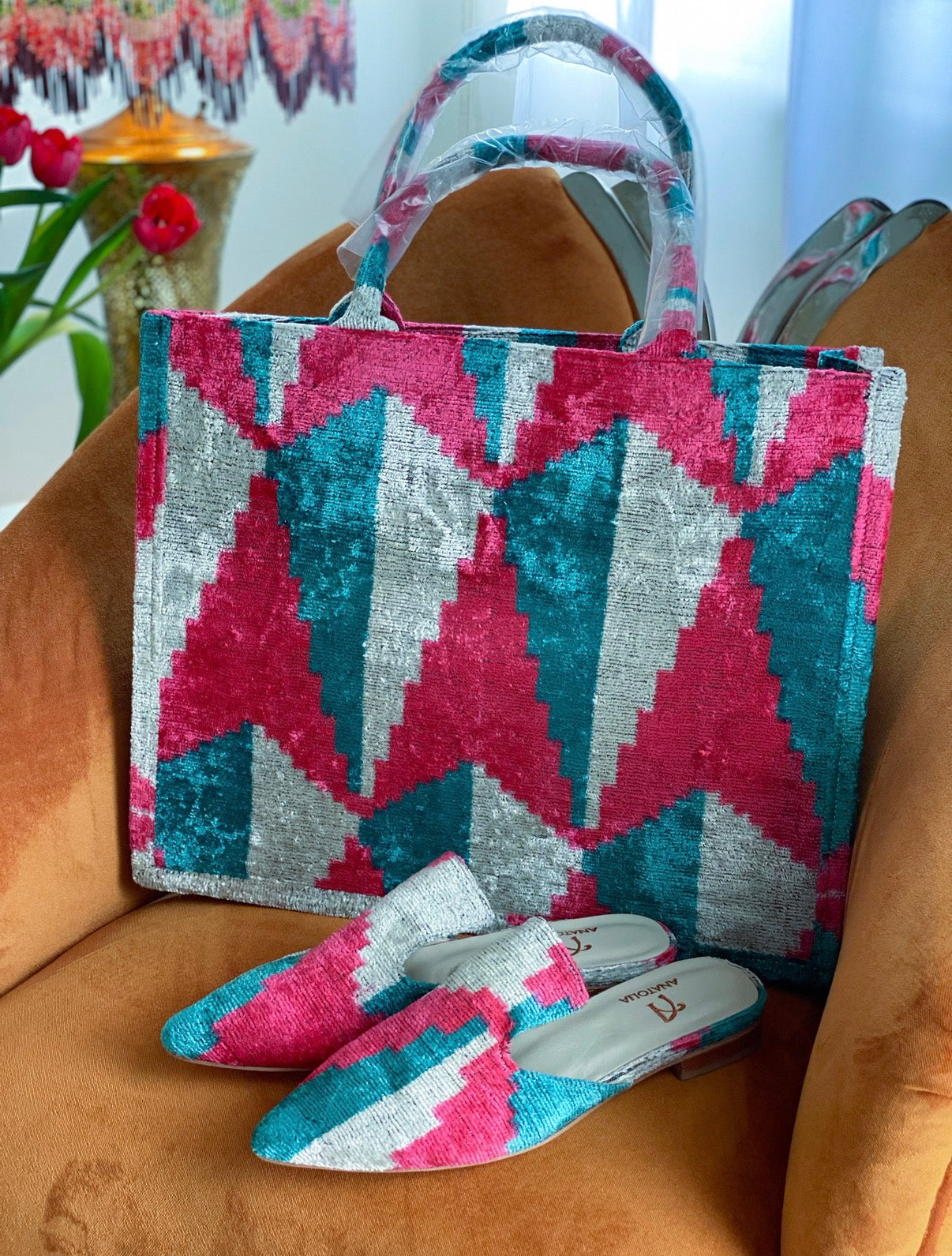 Caravan Silk Tote Sample Sale