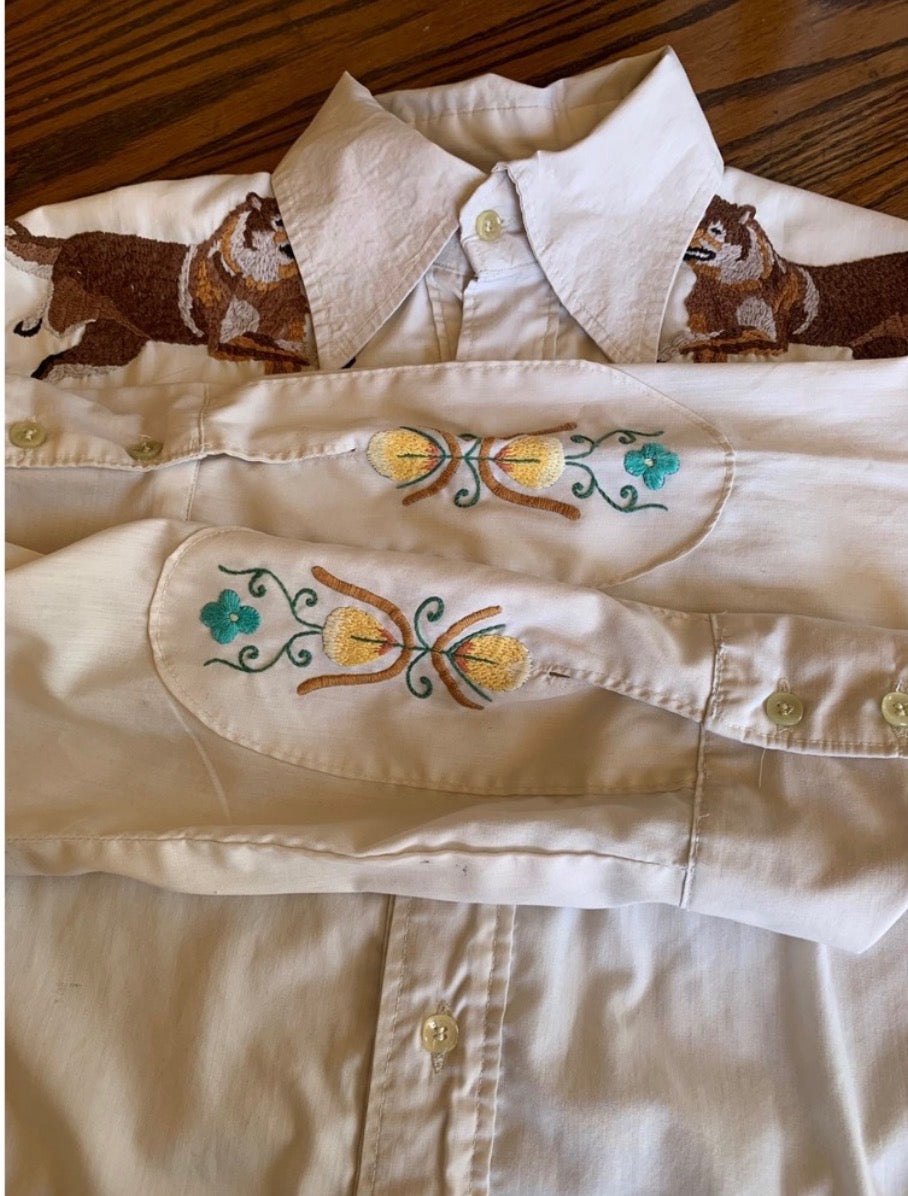 Vintage Handmade Western Shirt Off White Wolf Leopard Floral